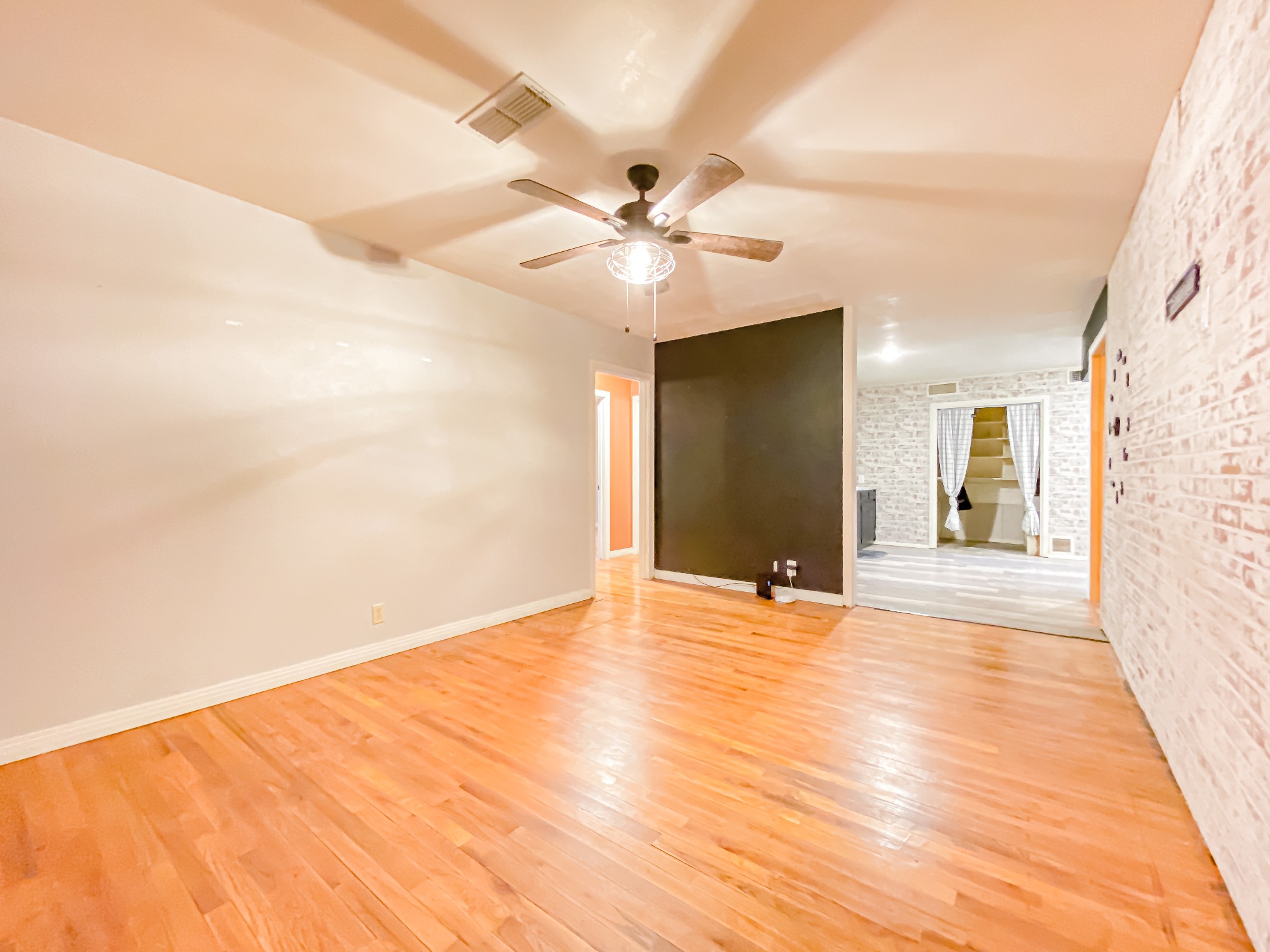 4BR Home in Winters , TX photo 2