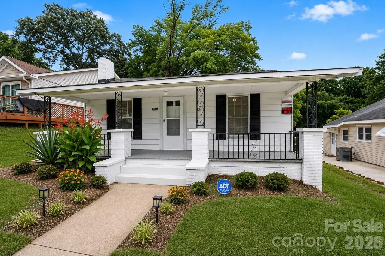 2BR Home in High Point , NC photo 2