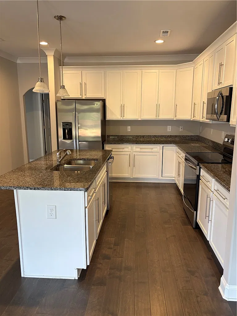 3BR Home in Seneca , SC photo 3