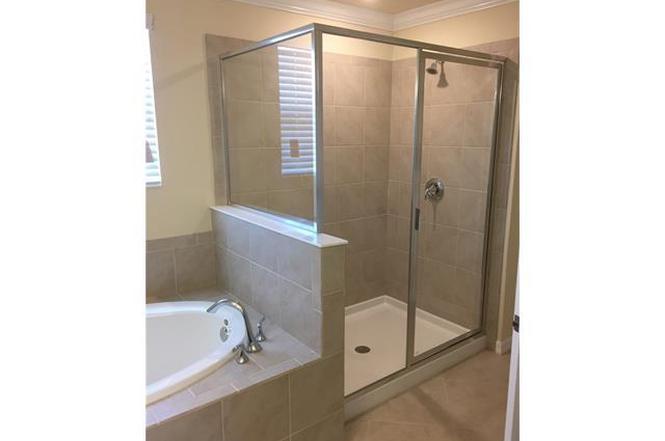 4BR Home in Cape Coral , FL photo 3