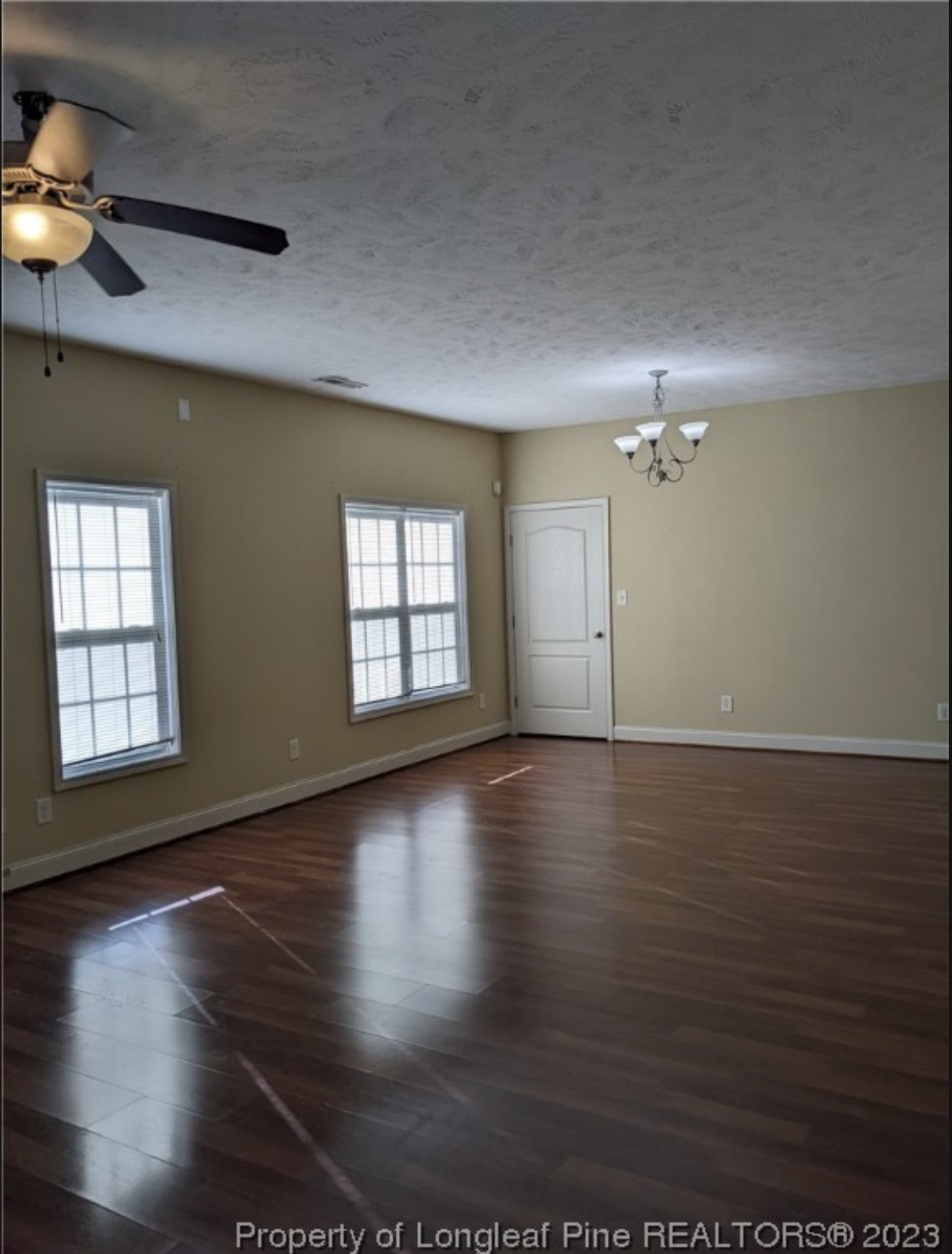 3BR Home in Hope Mills , NC photo 2