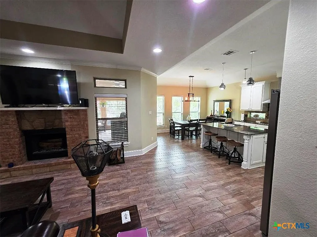 8BR Subject To Home in Belton, TX photo 3