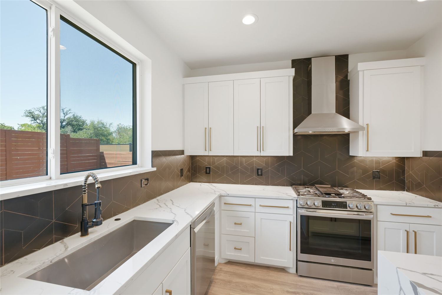 3BR Home in Austin , TX photo 3