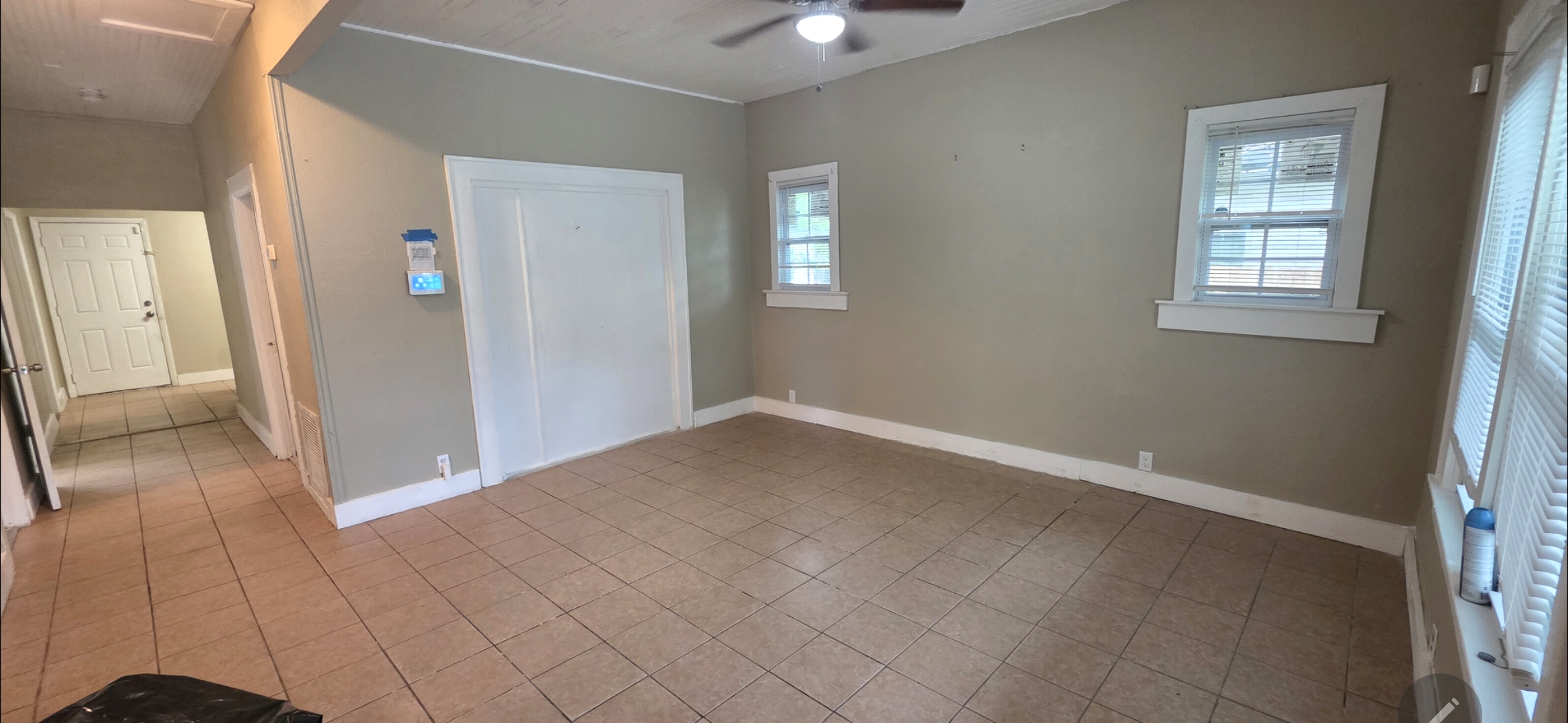 4BR Home in Jacksonville , FL photo 2