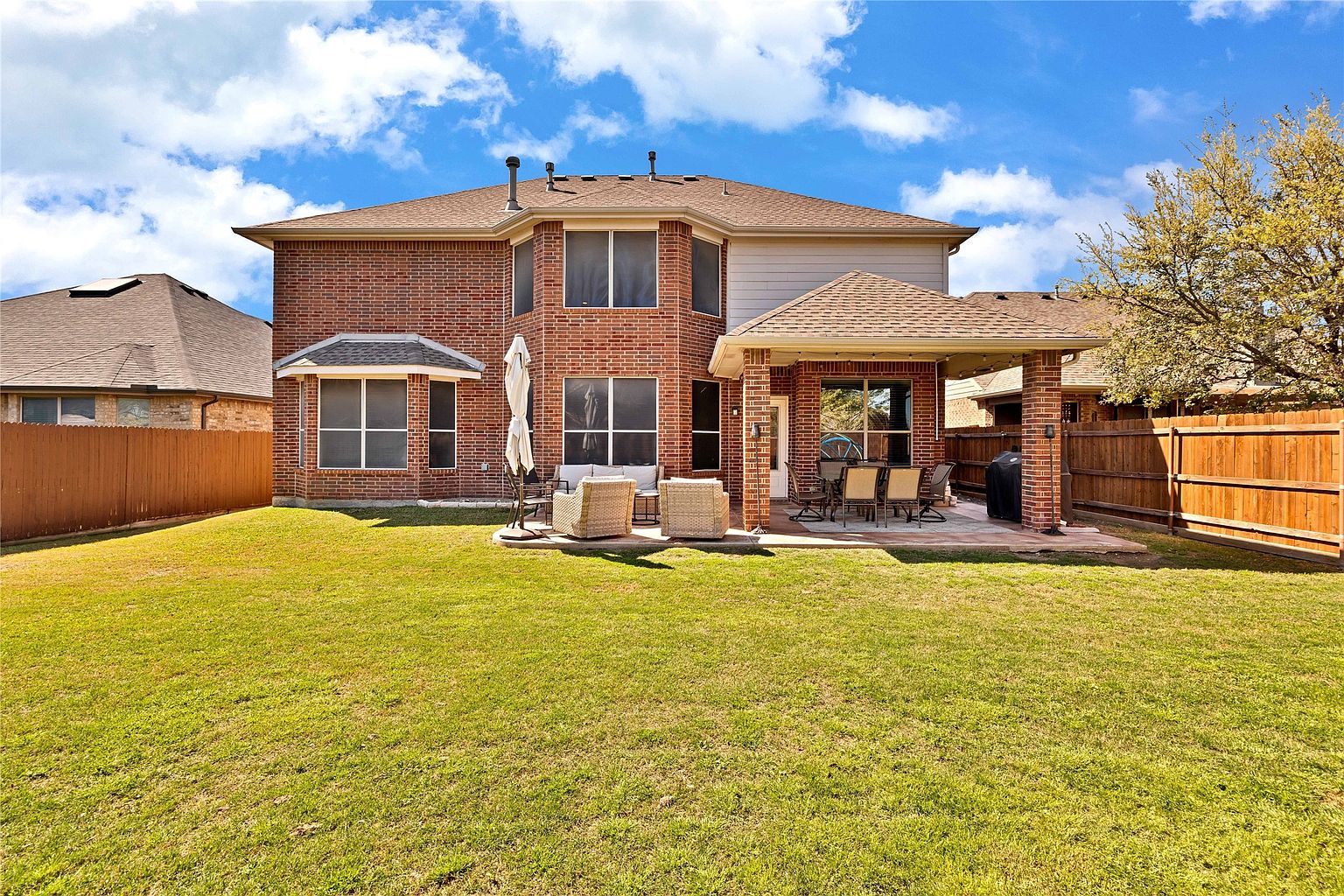 4BR Home in Fort Worth , TX photo 3