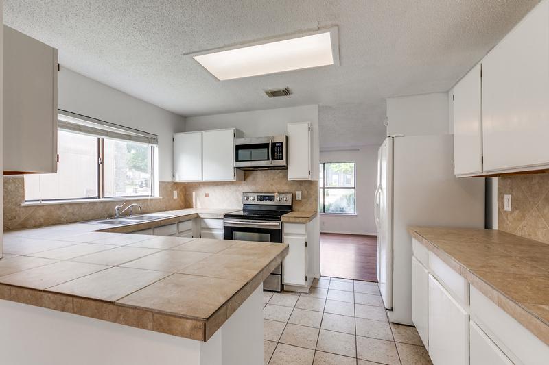 4BR Home in San Antonio , TX photo 2