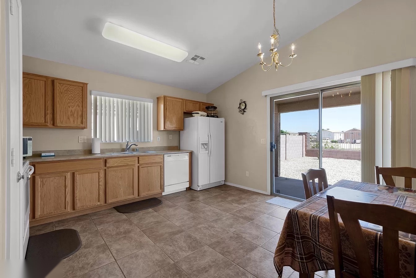 3BR Home in Florence , AZ photo 2