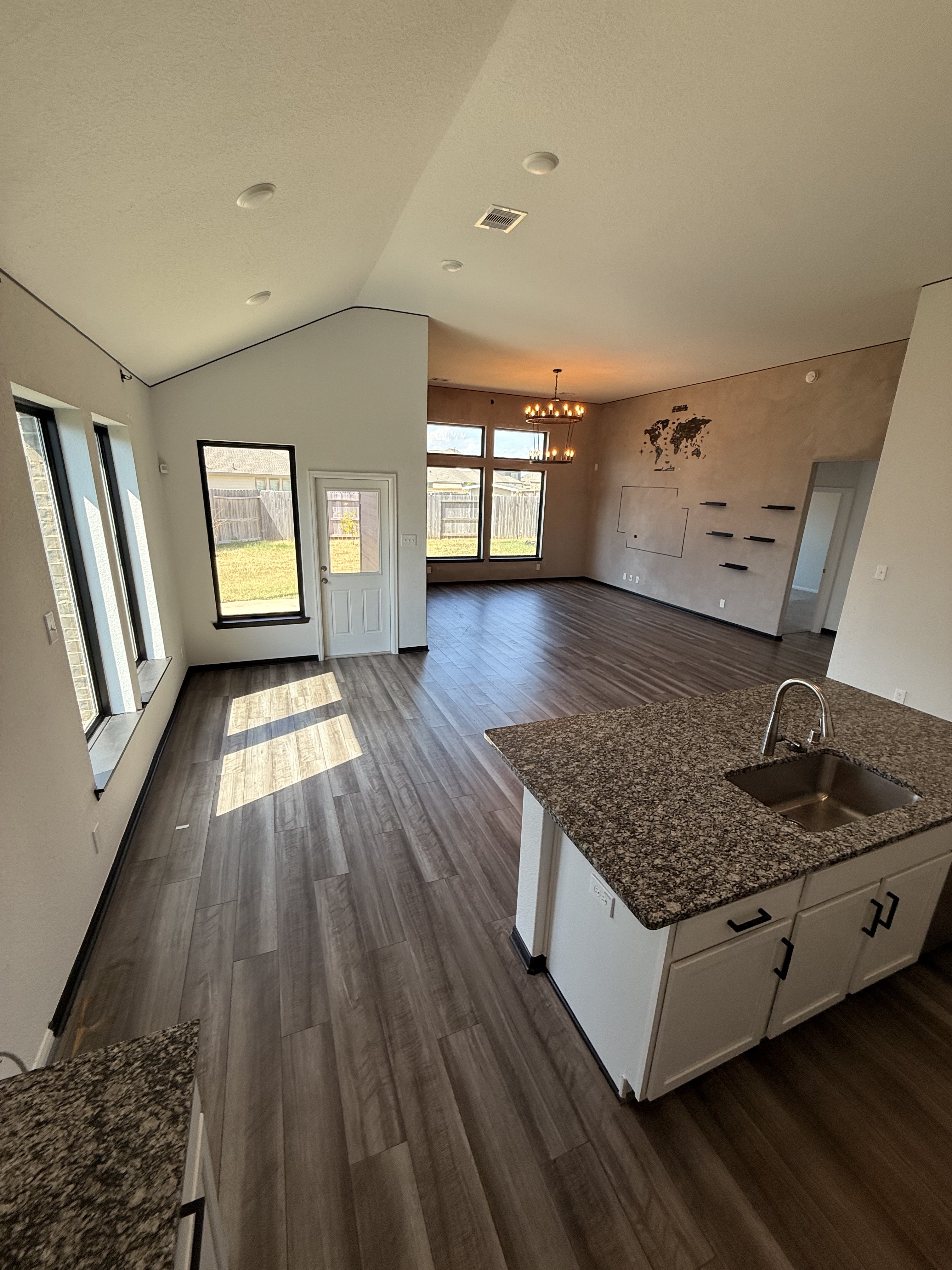 4BR Home in Cypress , TX photo 2