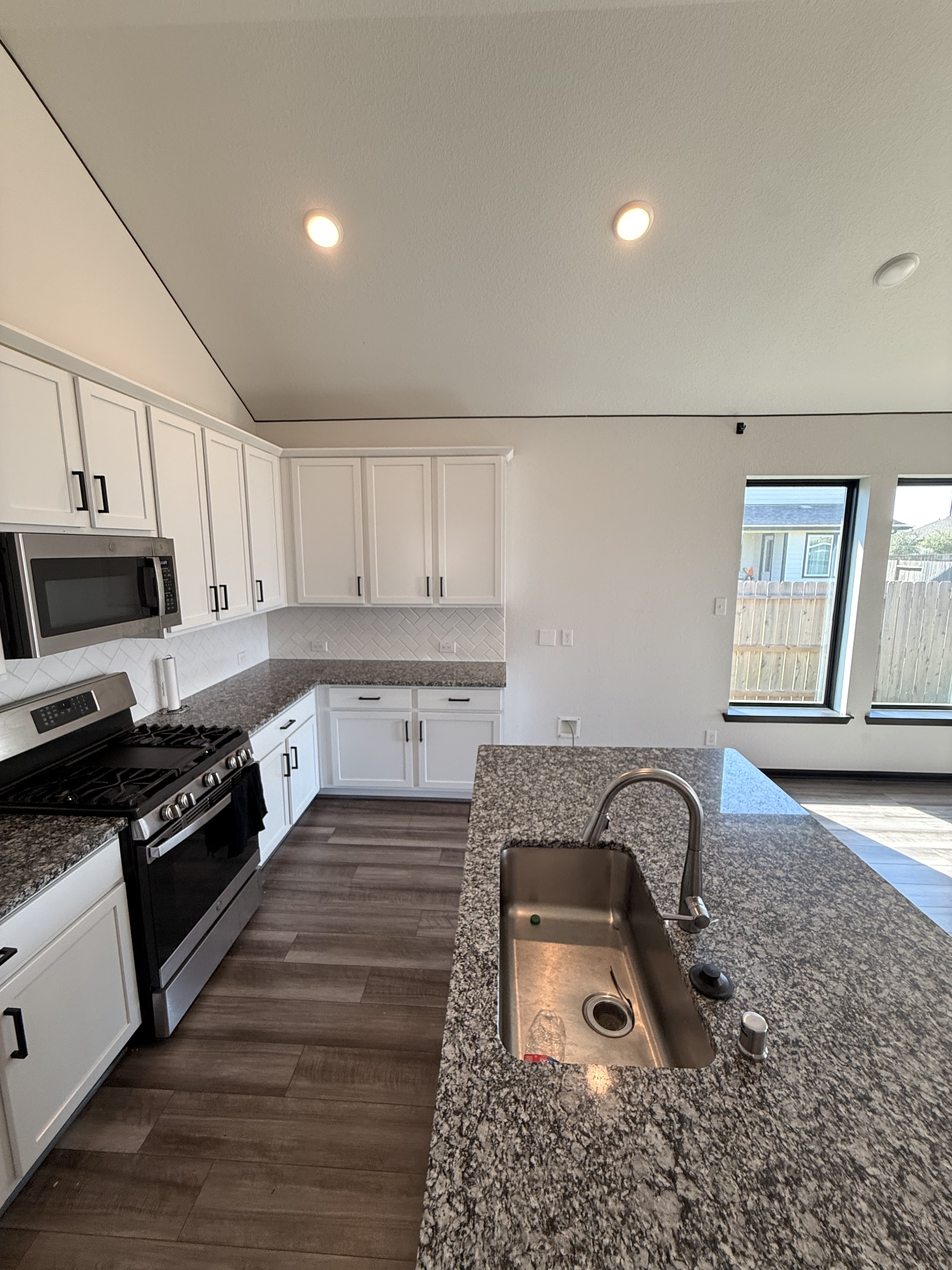 4BR Home in Cypress , TX photo 3