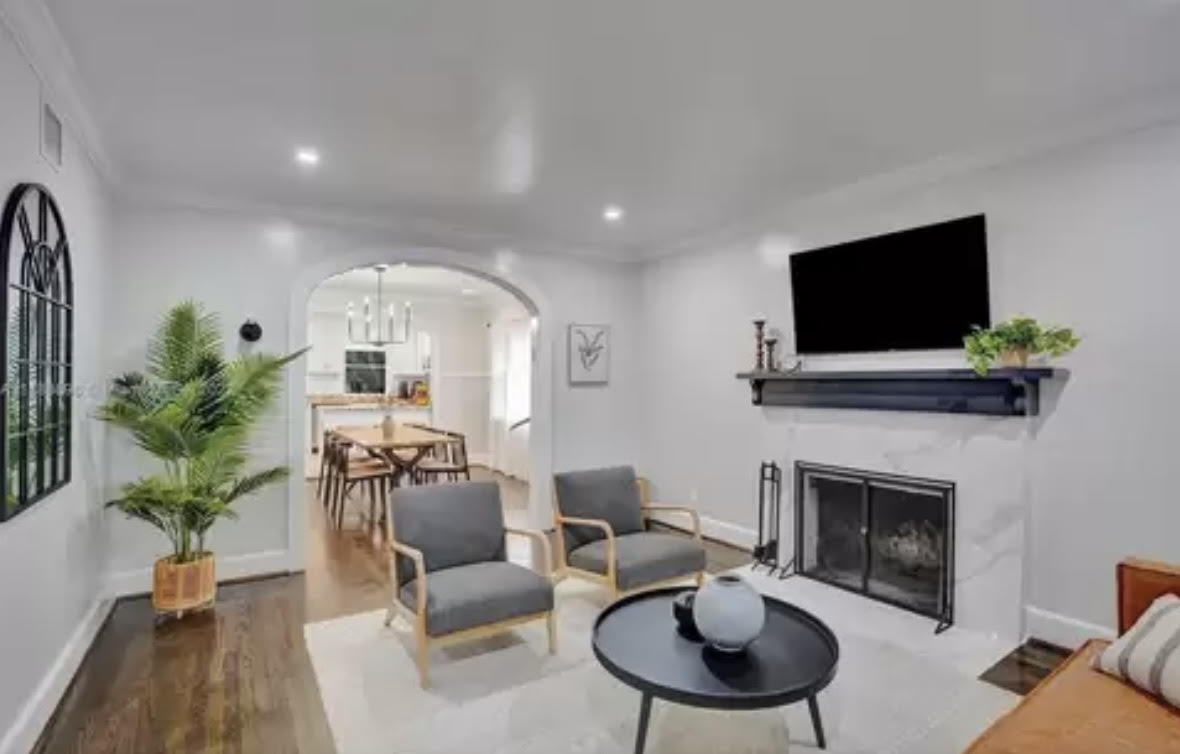 5BR Home in Hollywood , FL photo 3