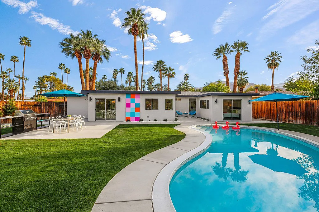 2BR Home in Rancho Mirage , CA photo 2