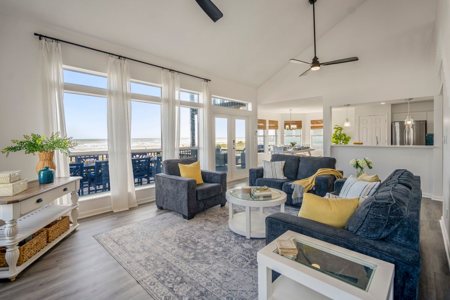 4BR Home in Galveston , TX photo 2