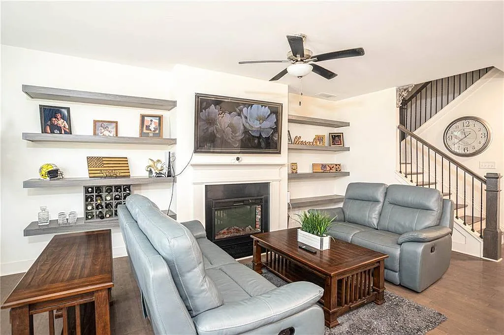 3BR Home in Winder , GA photo 3